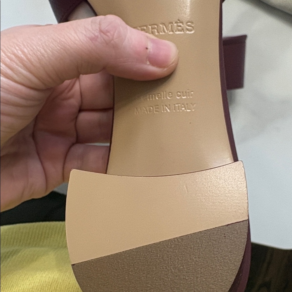 Brand new Hermes rouge H burgundy oasis sandal - Picture 6 of 6